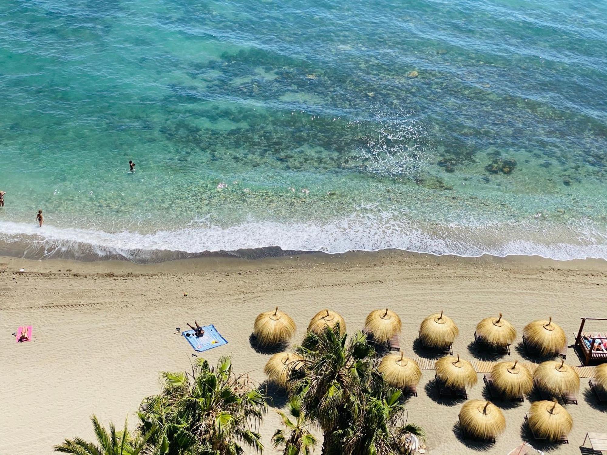 Apartment On The First Line Of The Sea With A View And Free Parking Marbella Luaran gambar